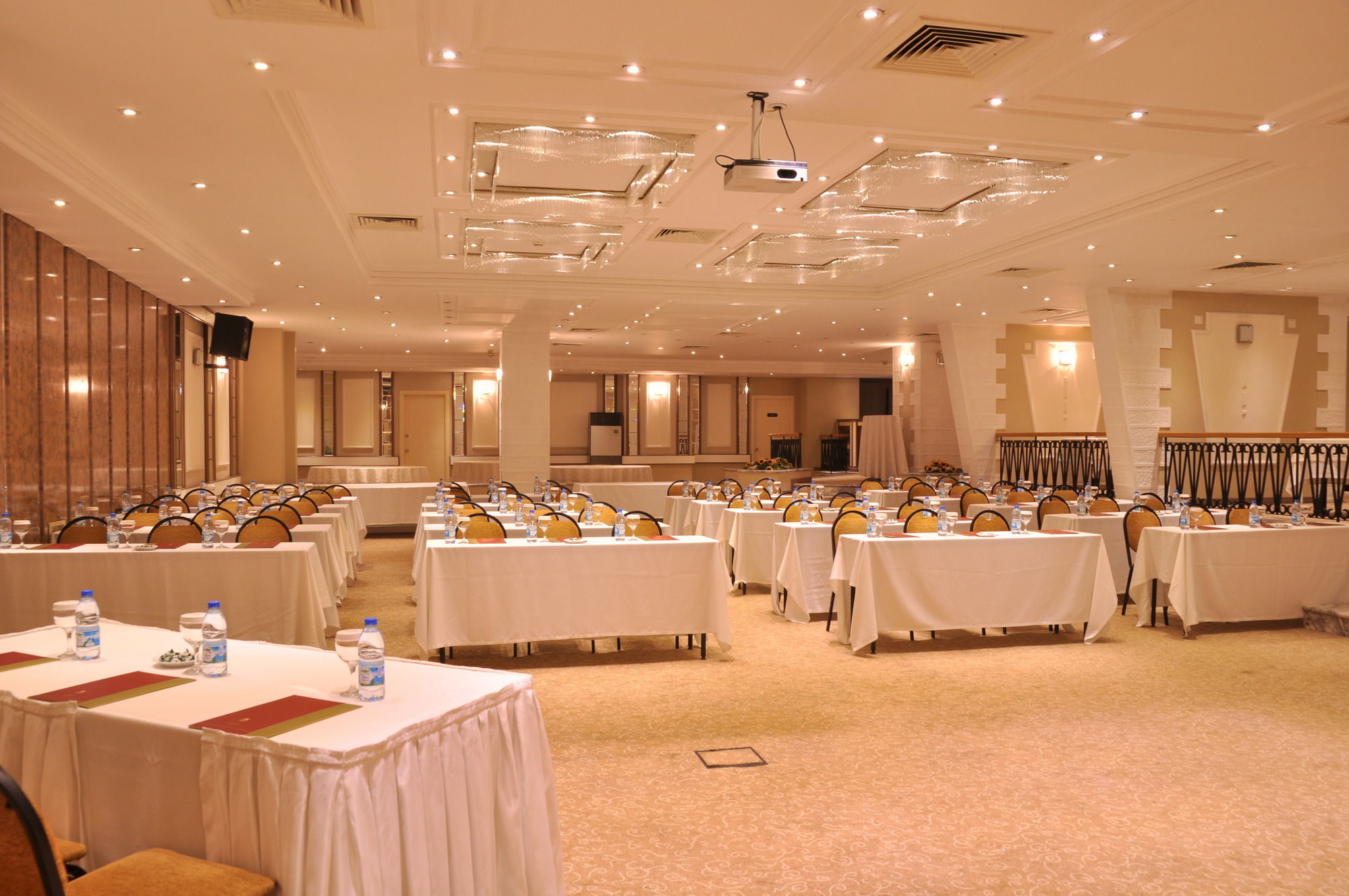 Altinel Ankara Hotel & Convention Center Dış mekan fotoğraf